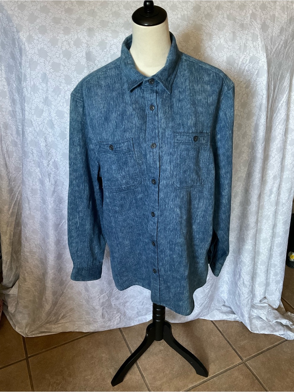 Banana Republic Light Blue Denim-Texture Button Shirt